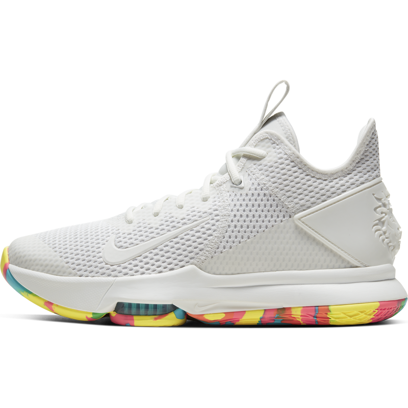 LeBron Witness 4 EP