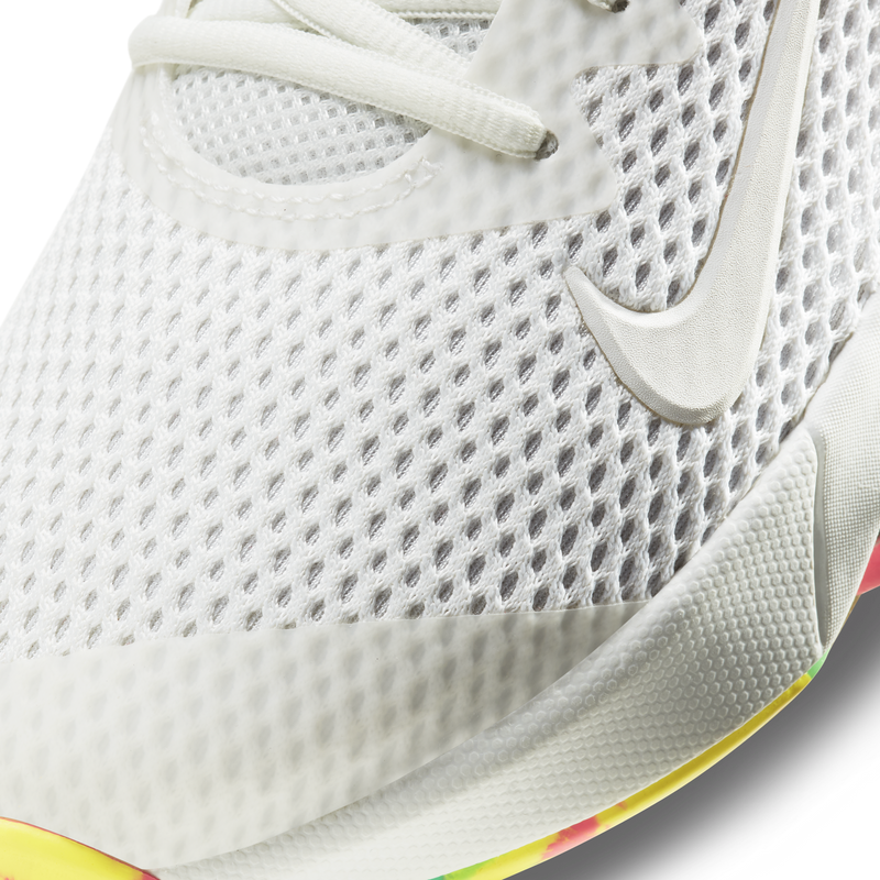 LeBron Witness 4 EP